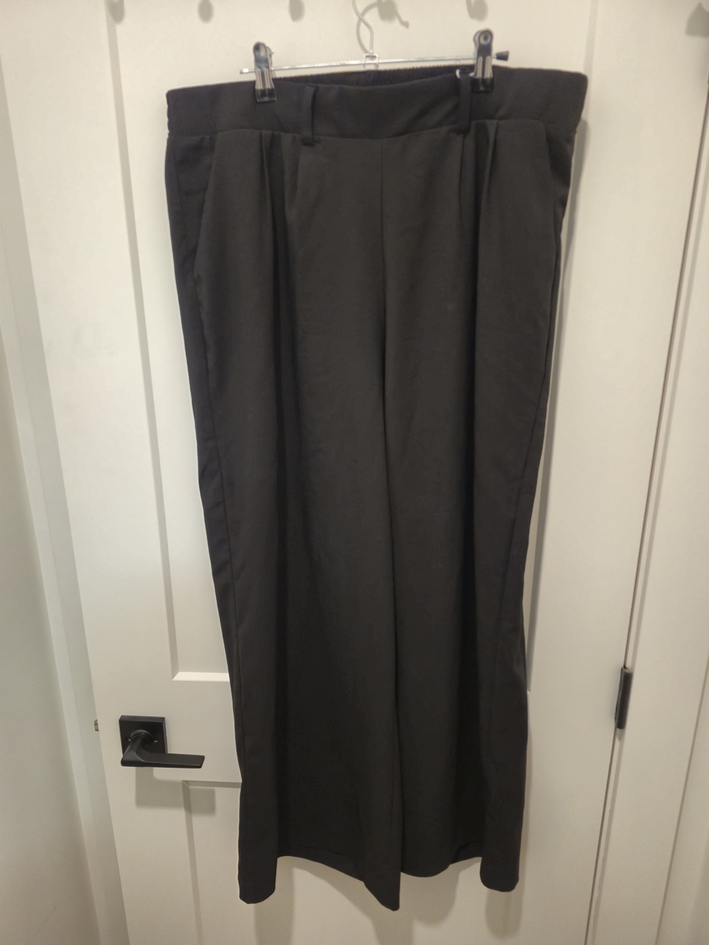 torrid Black Wide-Leg Pleated Pants